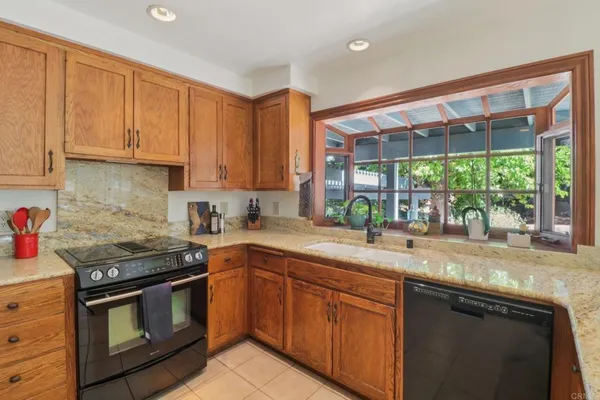 $990,000 | 1921 Via Corina, Alpine, CA 91901
