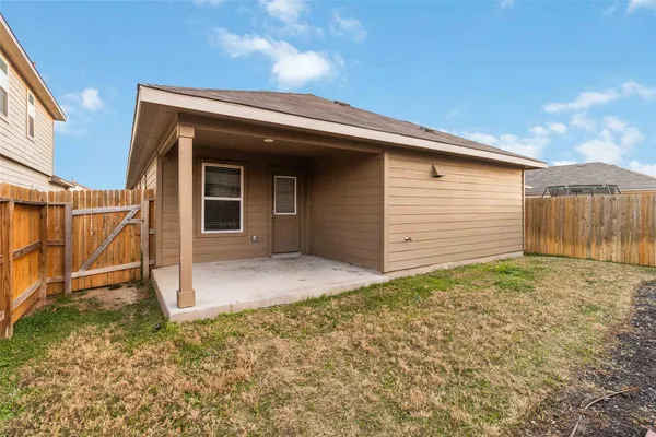 $2,000 | 2845 Wolfcreek, New Braunfels, TX 78130