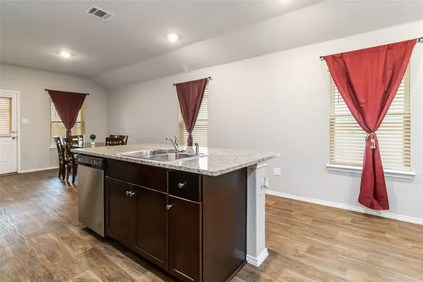 $2,000 | 2845 Wolfcreek, New Braunfels, TX 78130