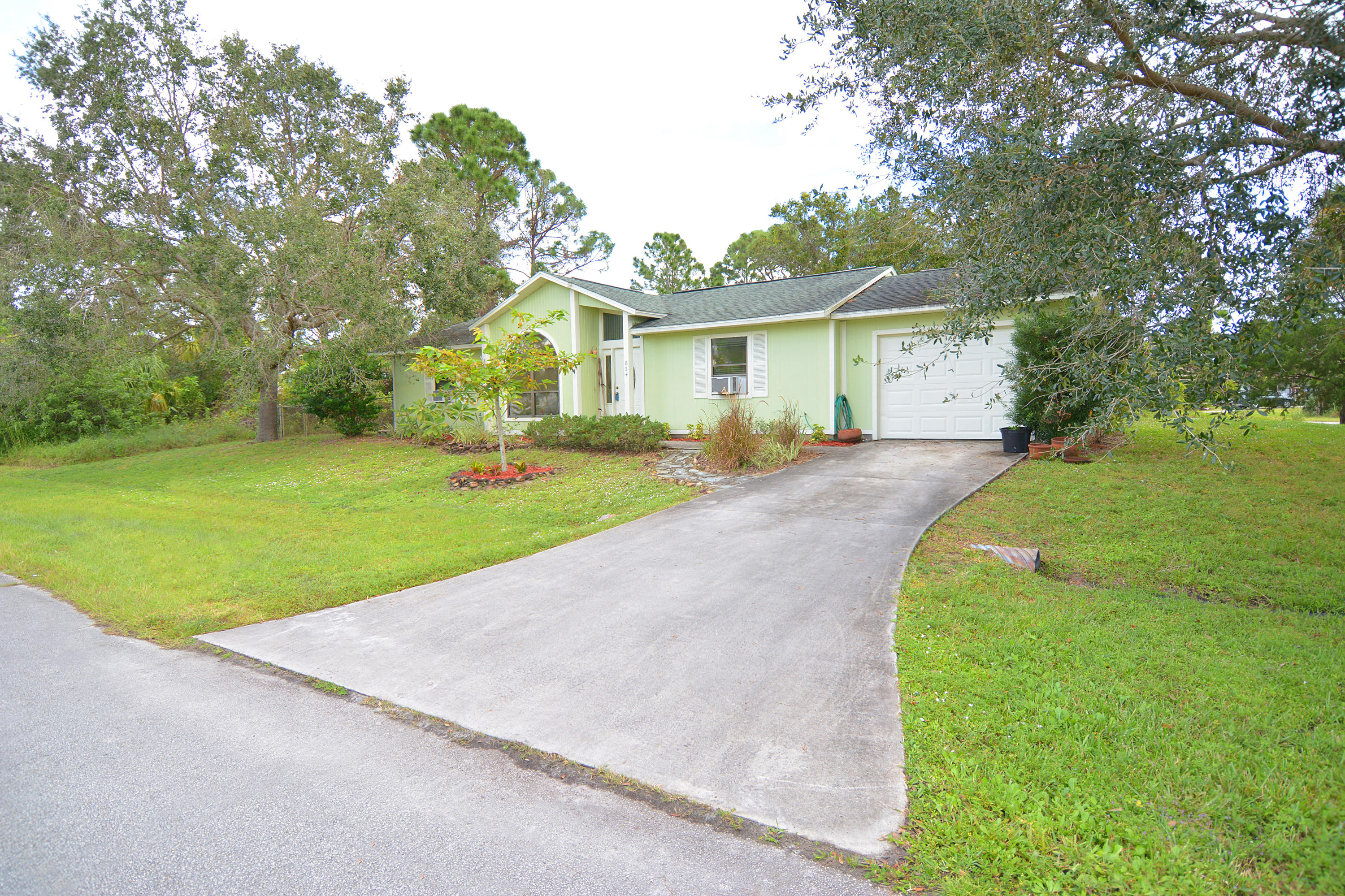 854 Southwest Andrew Road Port St. Lucie, FL 34953 - Photo 6 of 35 C 2017 MBP 110917 854 SW Andrew Rd, PSL