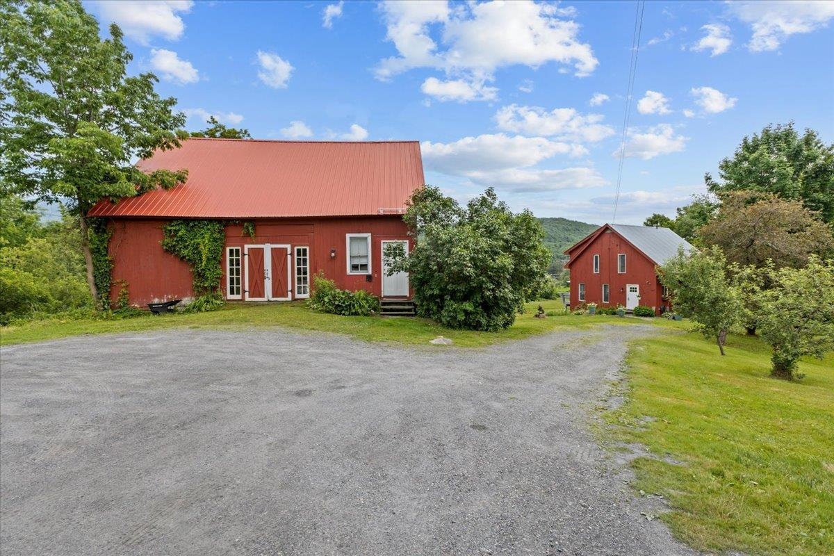 1487 River Road Stowe, VT 05672 - Photo 11 of 56