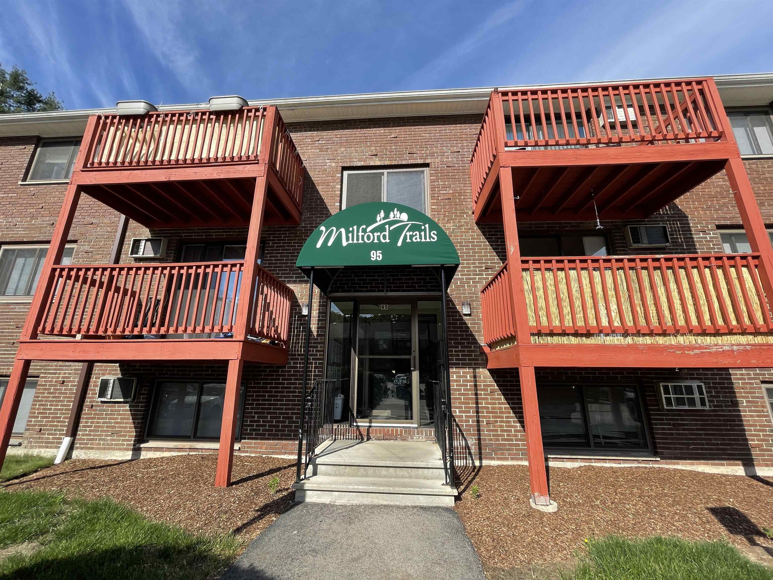 95 Powers Street, Unit 101 Milford, NH 03055 - Photo 6 of 44