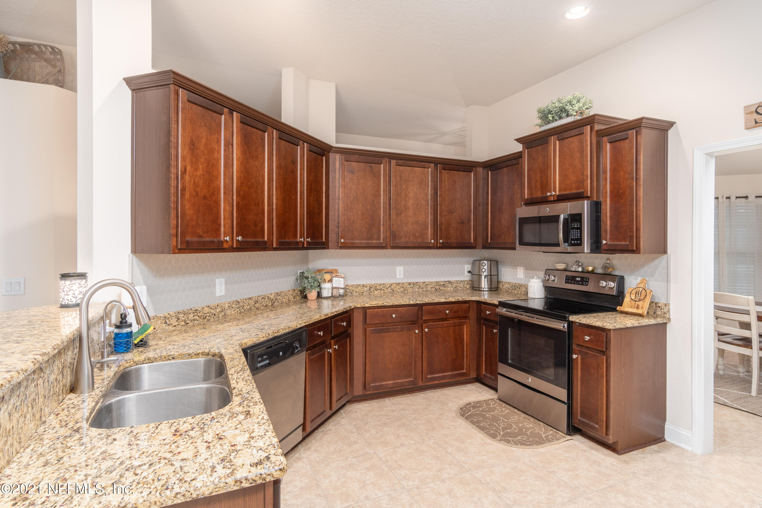 78074 Saddle Rock Road Yulee, FL 32097 - Photo 14 of 43 HousePhoto-32
