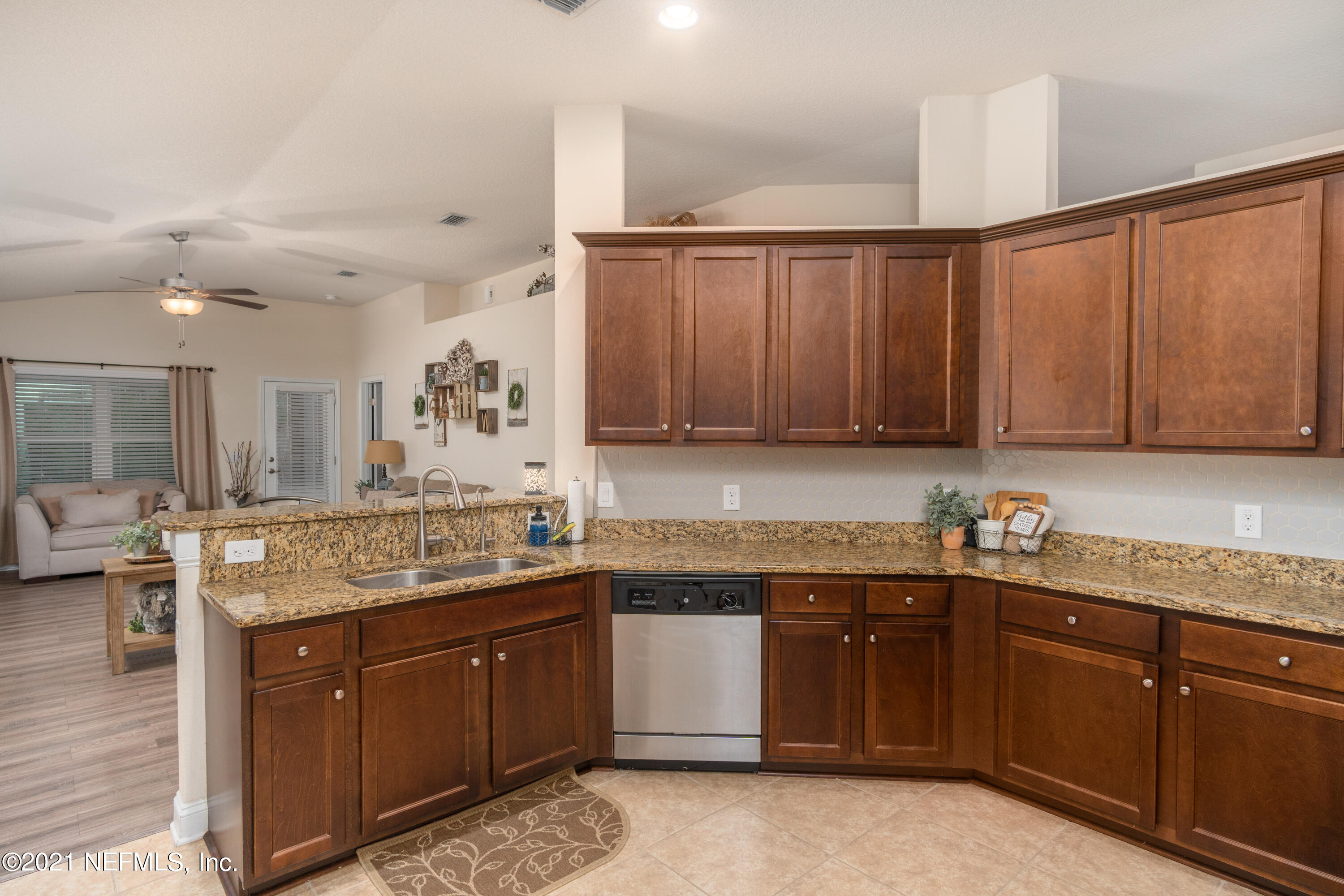 78074 Saddle Rock Road Yulee, FL 32097 - Photo 15 of 43 HousePhoto-33