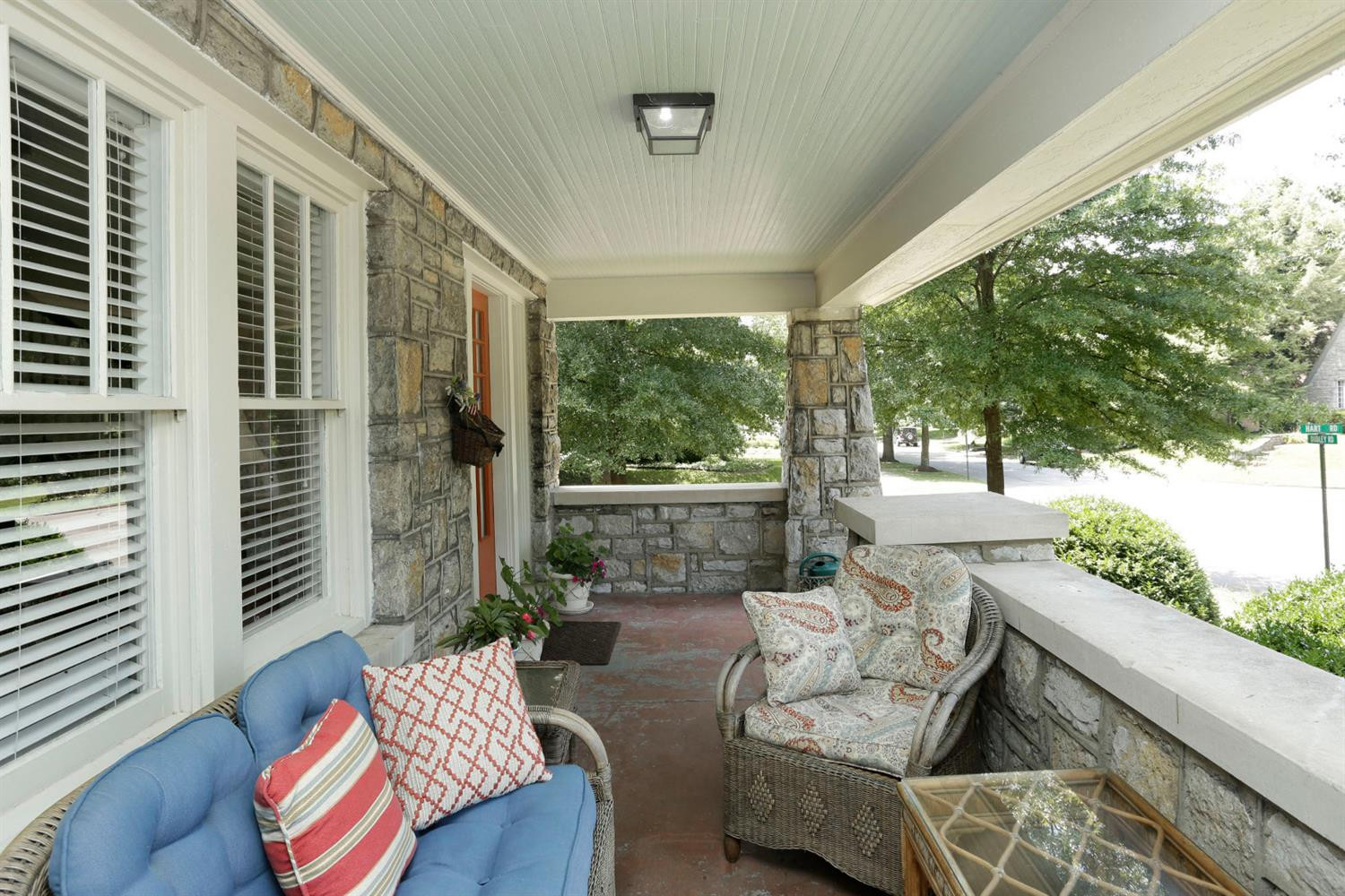 342 Dudley Road Lexington, KY 40502 - Photo 3 of 25 Photo 3