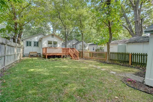 $225,000 | 7602 Pennsylvania Avenue, Kansas City, MO 64114
