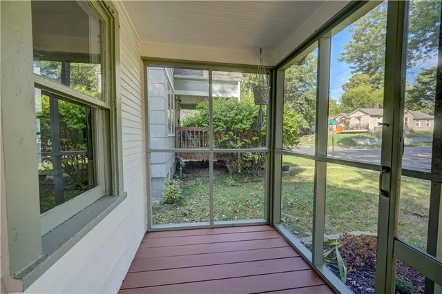 $225,000 | 7602 Pennsylvania Avenue, Kansas City, MO 64114