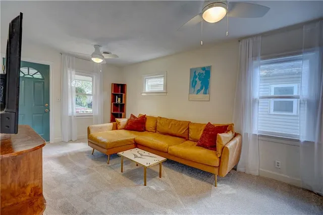 $225,000 | 7602 Pennsylvania Avenue, Kansas City, MO 64114