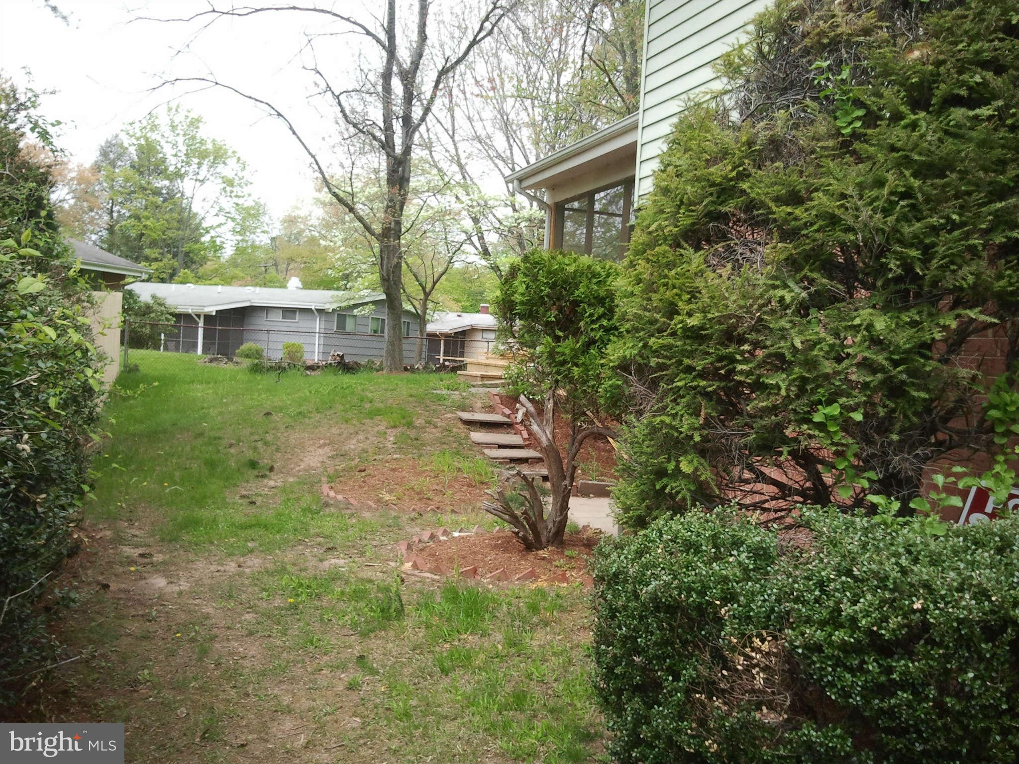 11504 Lockhart Place Silver Spring, MD 20902 - Photo 12 of 14 View