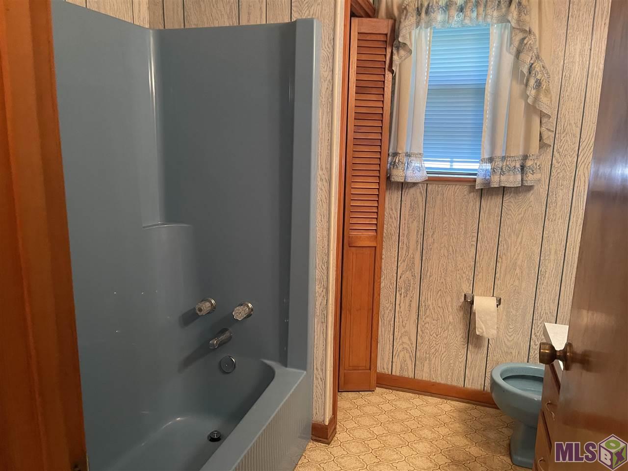 344 Rodriguez Drive Raceland, LA 70394 - Photo 6 of 8 Gallery Image 6