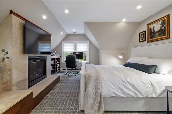 $1,585,000 | 719 College Street, Pittsburgh, PA 15232