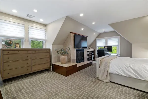 $1,585,000 | 719 College Street, Pittsburgh, PA 15232