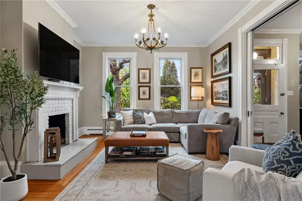 $1,585,000 | 719 College Street, Pittsburgh, PA 15232