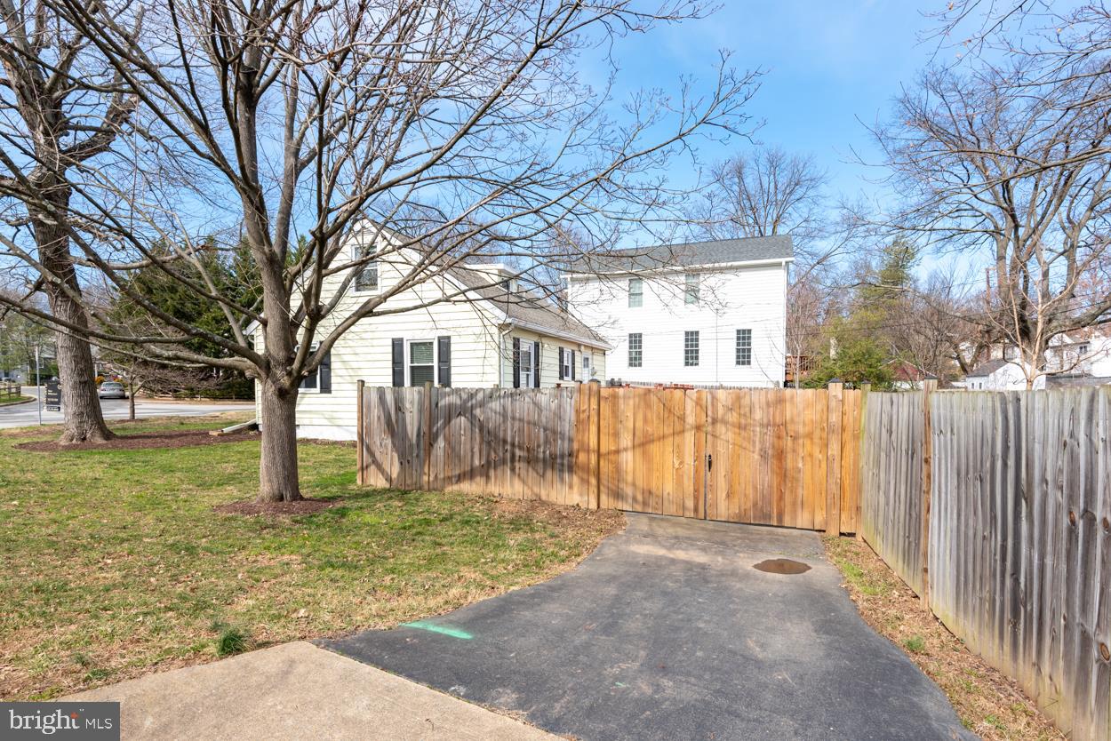 2847 Cameron Road Falls Church, VA 22042 - Photo 29 of 39 Gallery Image 29