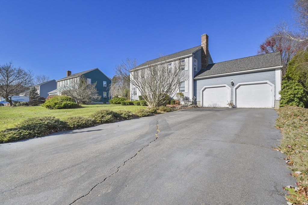 148 Robinette Road Stoughton, MA 02072 - Photo 3 of 41 Gallery Image 3