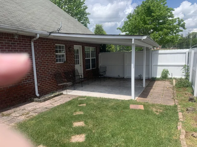 a view of outdoor space yard and porch