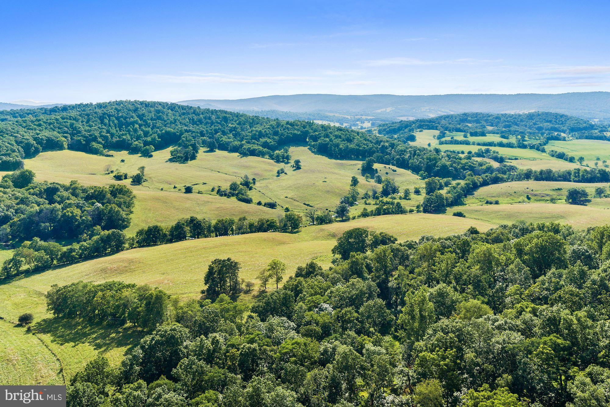 1702 Winchester Road Delaplane, VA 20144 - Photo 7 of 12 Gallery Image 7
