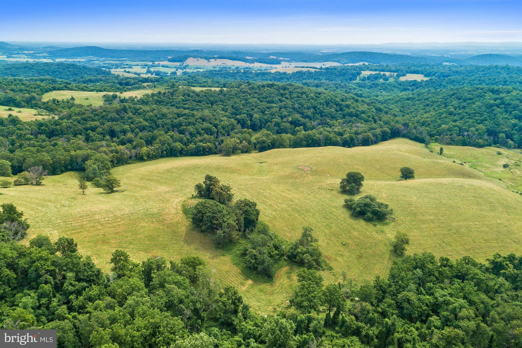 1702 Winchester Road Delaplane, VA 20144 - Photo 8 of 12 Gallery Image 8