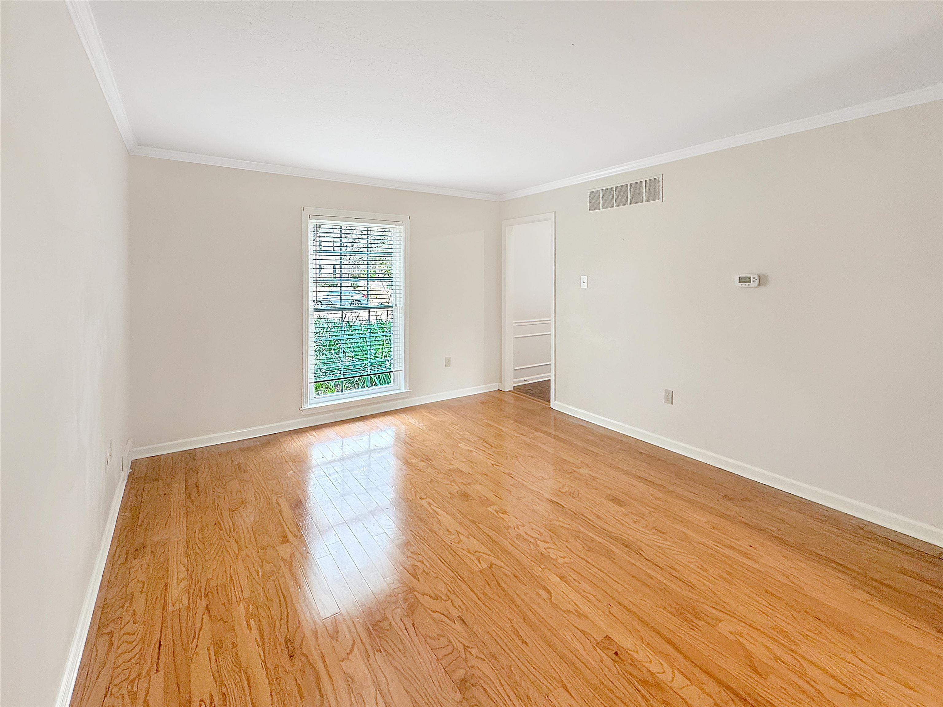 2112 Allenby Road Germantown, TN 38139 - Photo 3 of 40