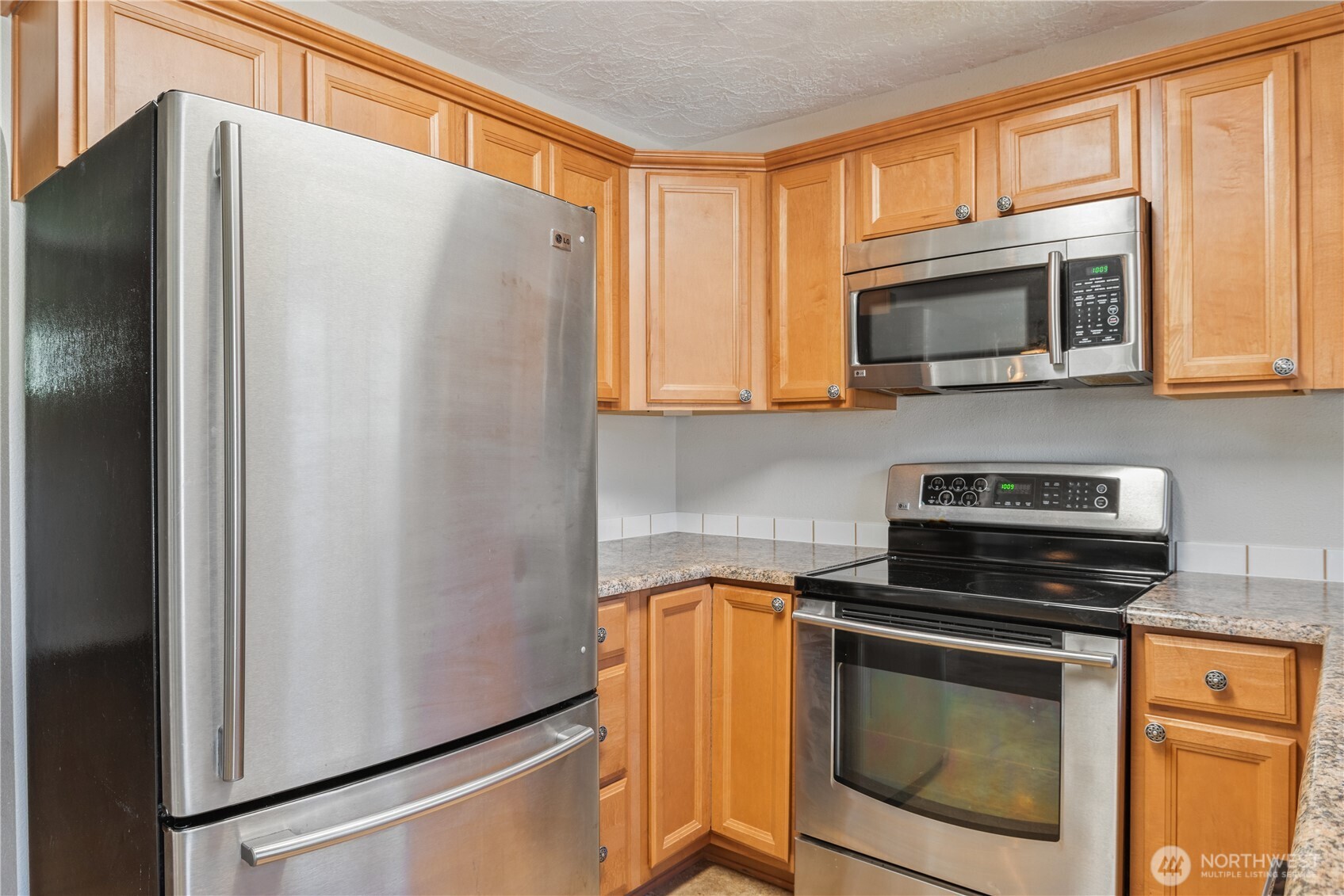 3239 Virginia Way Longview, WA 98632 - Photo 15 of 39 Gallery Image 15