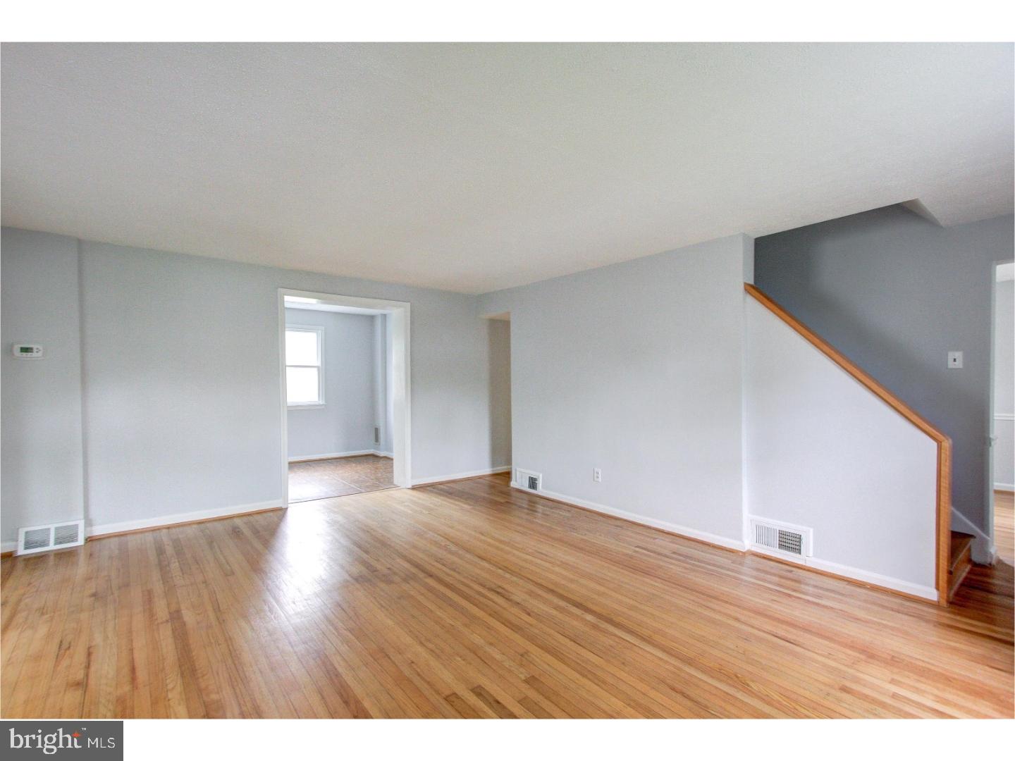224 Allison Road Oreland, PA 19075 - Photo 5 of 25 Living Room