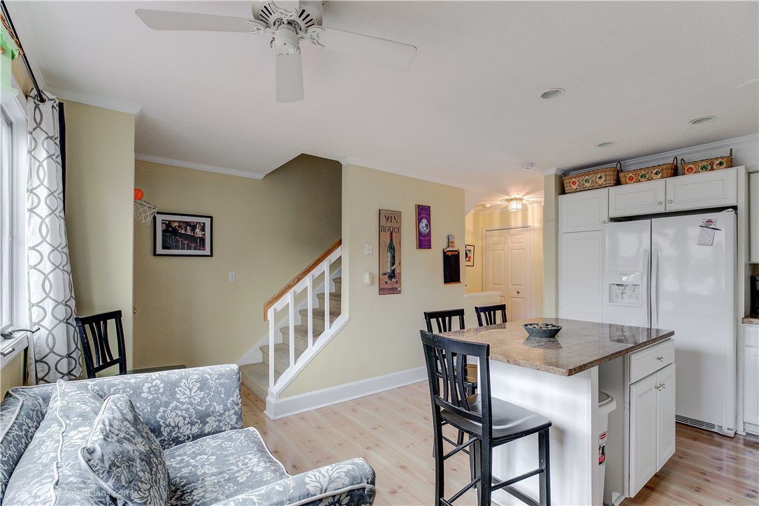 216 Goddard Row Newport, RI 02840 - Photo 9 of 19