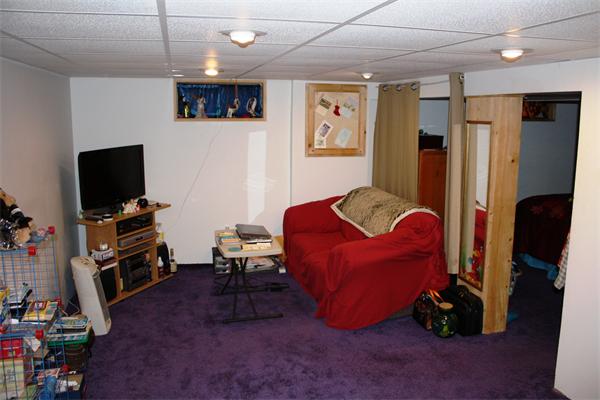182 Rosewell Street Springfield, MA 01109 - Photo 8 of 10 Gallery Image 8