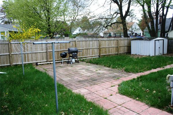 182 Rosewell Street Springfield, MA 01109 - Photo 9 of 10 Gallery Image 9