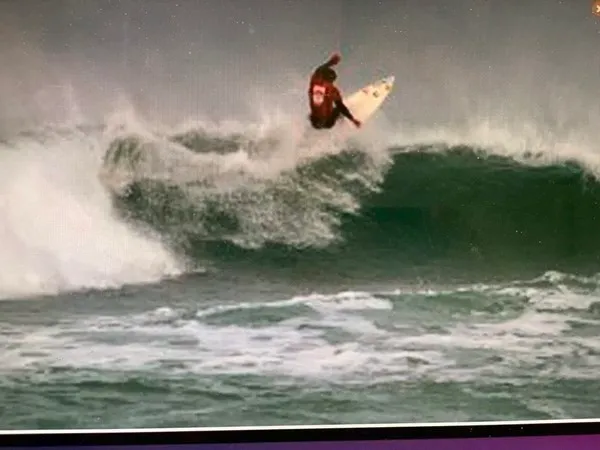 a view of a sky view