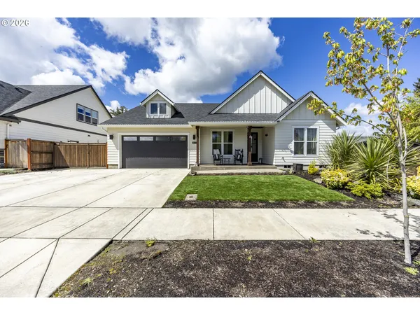 $680,000 | 1068 Kintzley Avenue, Springfield, OR 97478