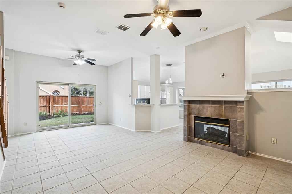 356 Arbor Court Euless, TX 76039 - Photo 7 of 37 View of side yard & small patio. Sliding doors provide easy access to backyard