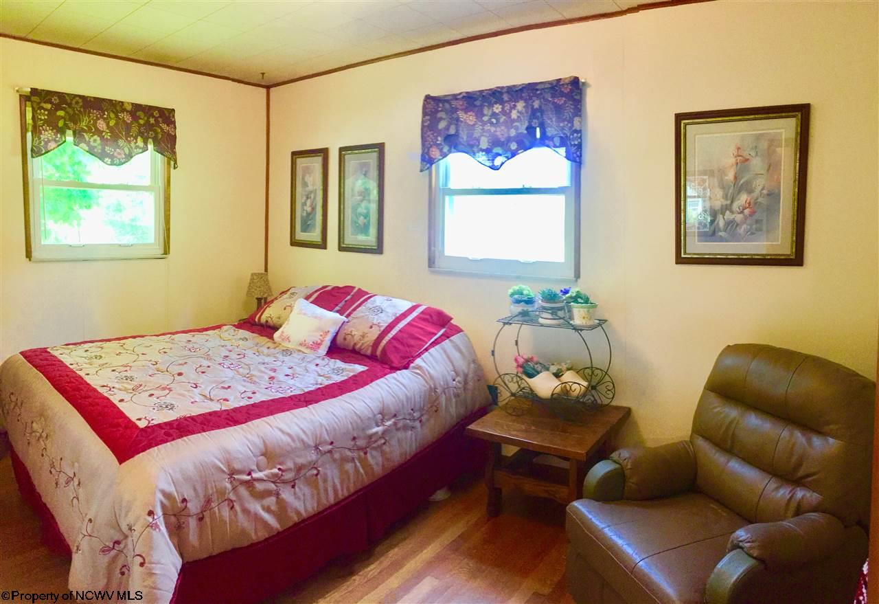1753 Tyrone Road Morgantown, WV 26508 - Photo 11 of 19 Gallery Image 11