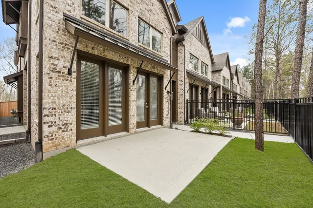 $449,990 | 2708 Woodforest Parkway North, Montgomery, TX 77316