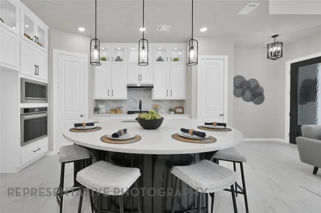 $449,990 | 2708 Woodforest Parkway North, Montgomery, TX 77316