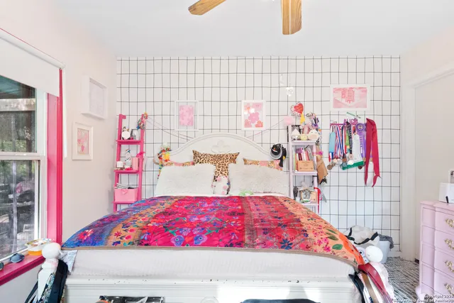 $249,000 | 817 Laurel Street, Uvalde, TX 78801