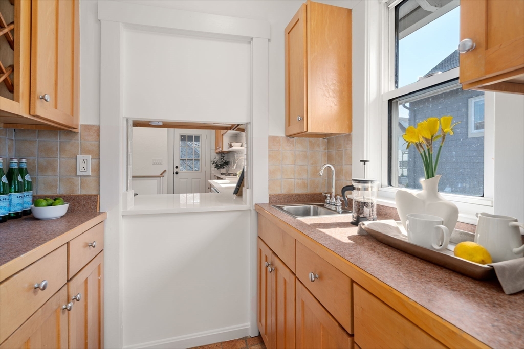 39 Bond Street, Unit 39 Somerville, MA 02145 - Photo 15 of 29