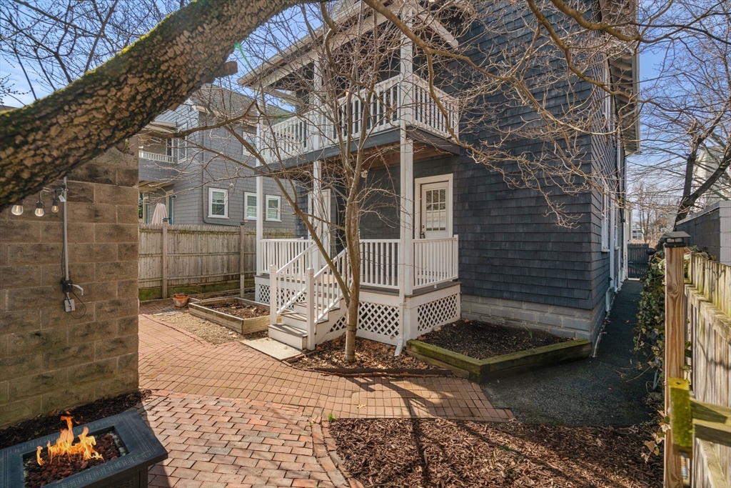 39 Bond Street, Unit 39 Somerville, MA 02145 - Photo 21 of 29