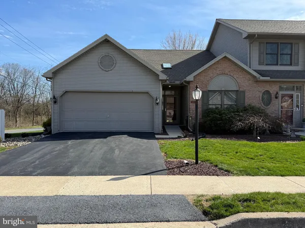 $335,000 | 6401 Whisper Wood Lane, Harrisburg, PA 17112