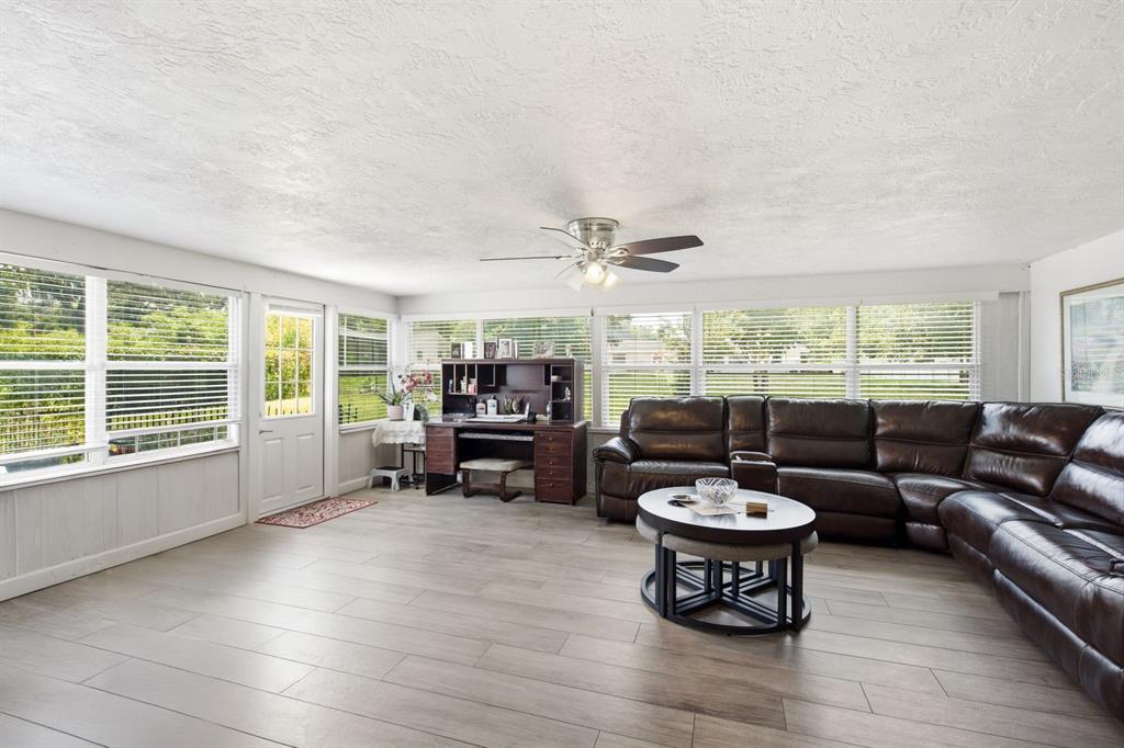 920 Lake Forest Road Clearwater, FL 33765 - Photo 20 of 40