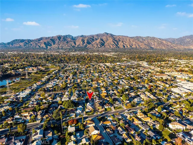 an aerial view of multiple house