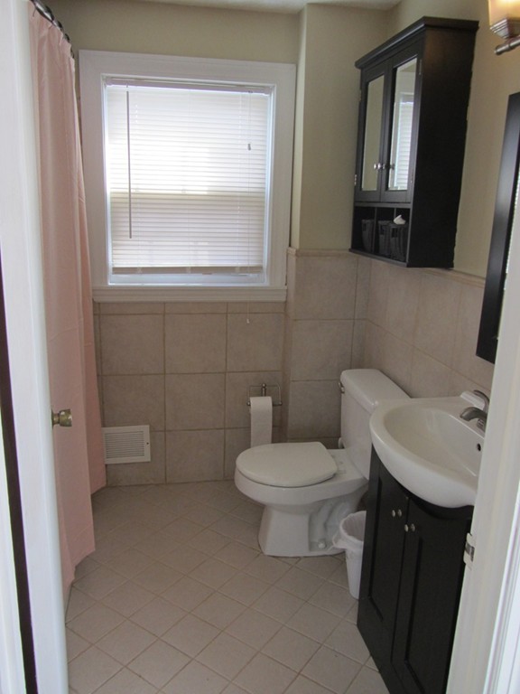 52 Starrett Road Lynn, MA 01905 - Photo 11 of 26 Gallery Image 11