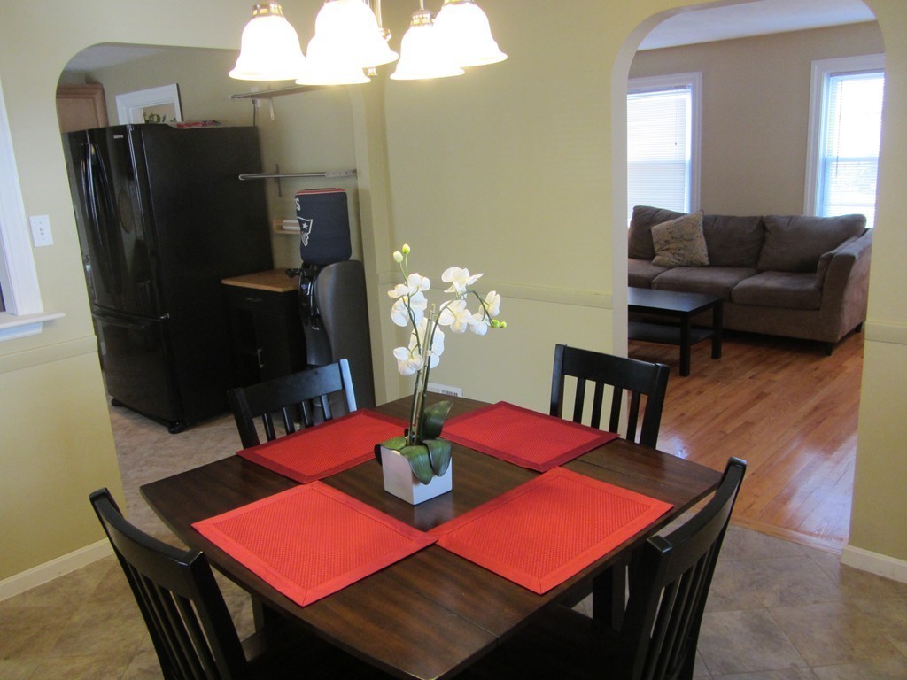 52 Starrett Road Lynn, MA 01905 - Photo 5 of 26 Gallery Image 5