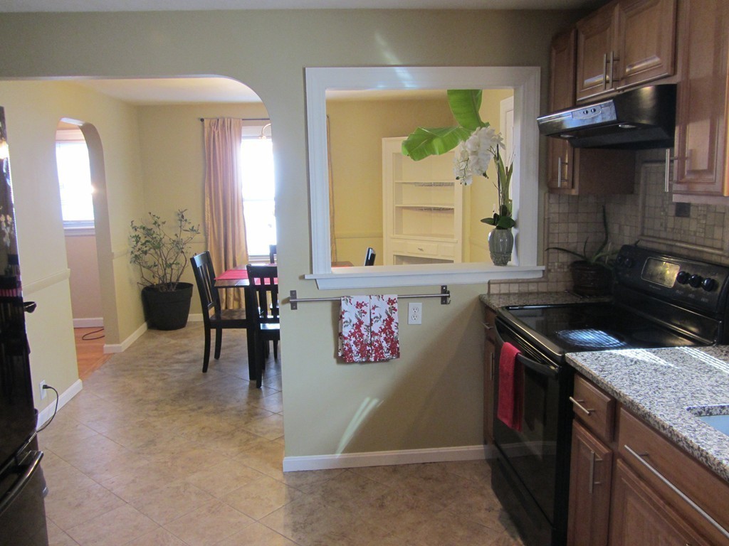 52 Starrett Road Lynn, MA 01905 - Photo 7 of 26 Gallery Image 7