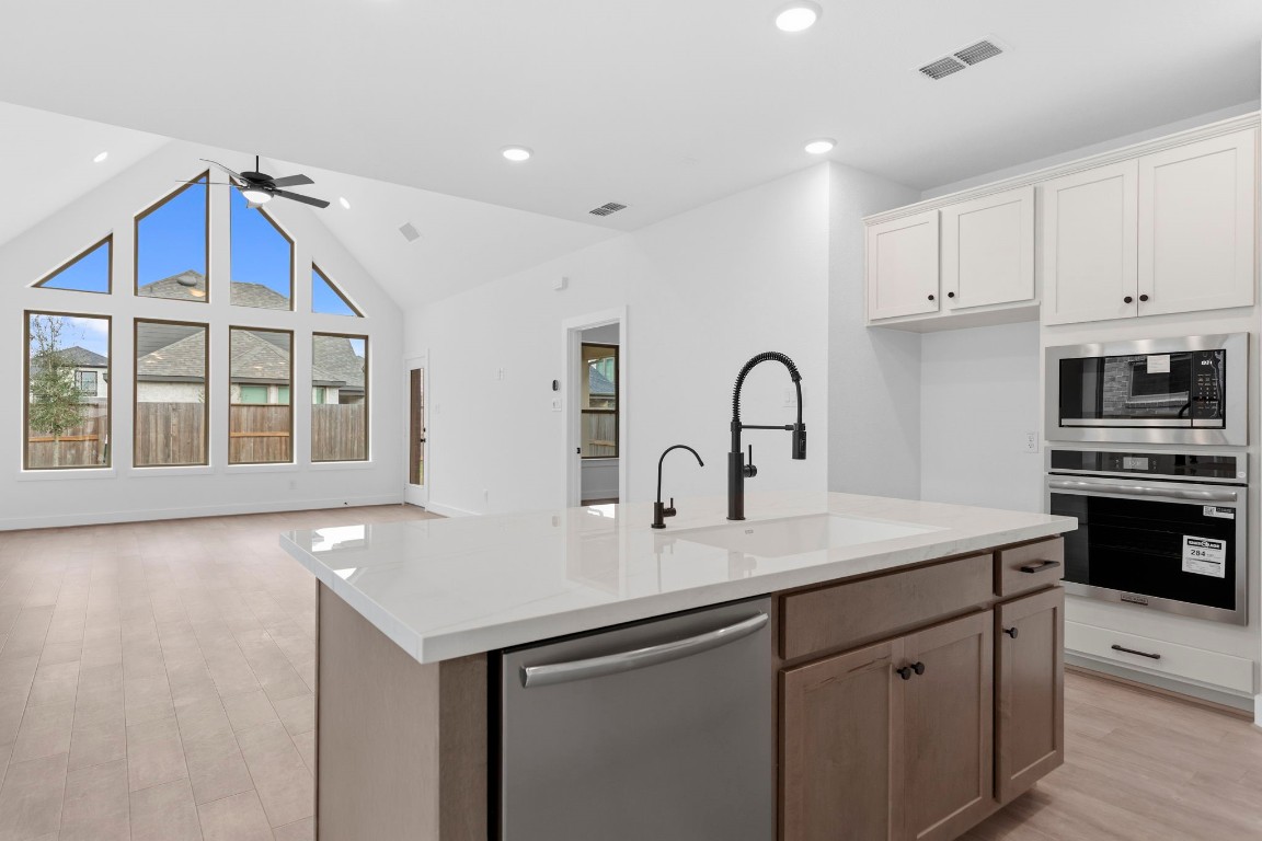 5219 Getty Lane Iowa Colony, TX 77578 - Photo 16 of 37