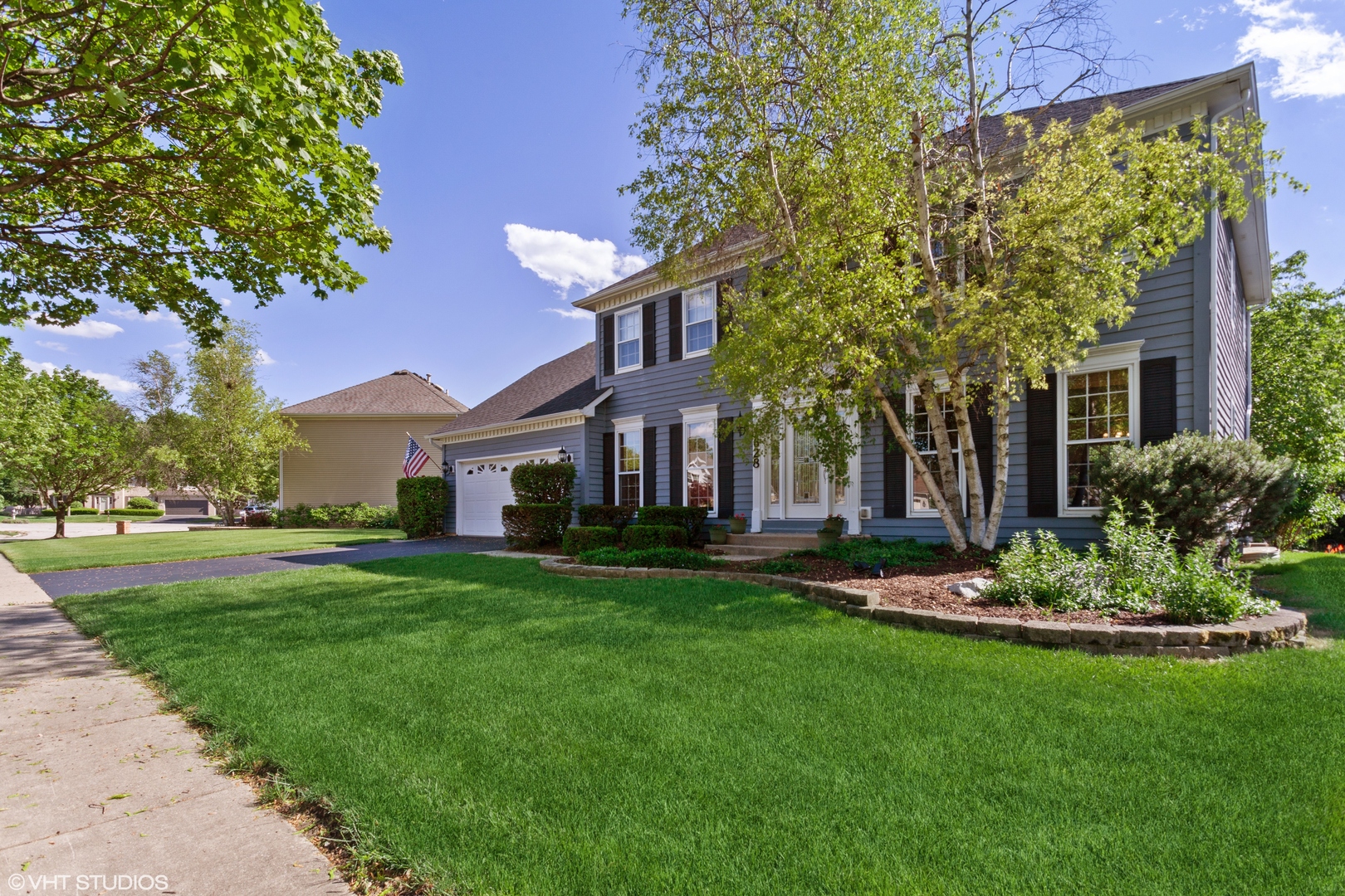 1628 Canyon Run Road Naperville, IL 60565 - Photo 2 of 17