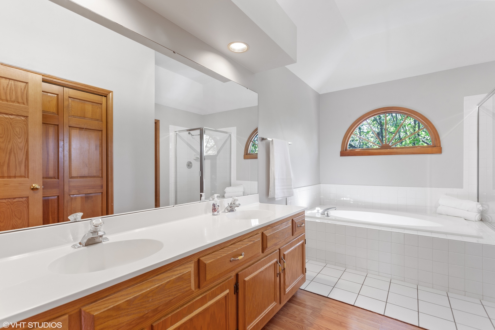 1628 Canyon Run Road Naperville, IL 60565 - Photo 13 of 17