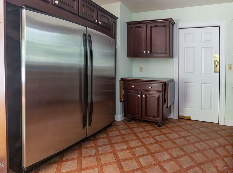 17 Pope Road Atkinson, NH 03811 - Photo 13 of 27