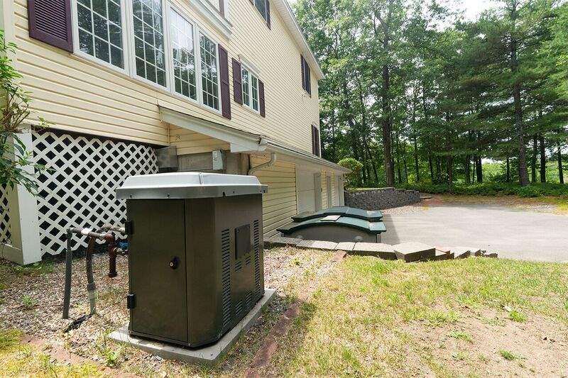 17 Pope Road Atkinson, NH 03811 - Photo 4 of 27