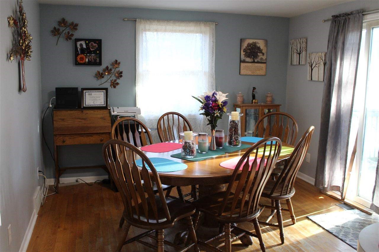 2440 Utley Road Flint, MI 48532 - Photo 4 of 27 21427868-3.JPG