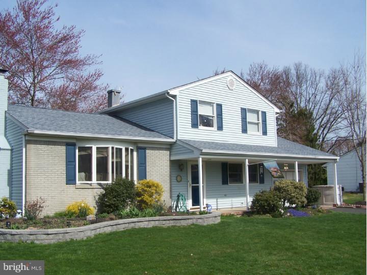 27 Lexington Road Bordentown, NJ 08505 - Photo 1 of 3 Exterior Front